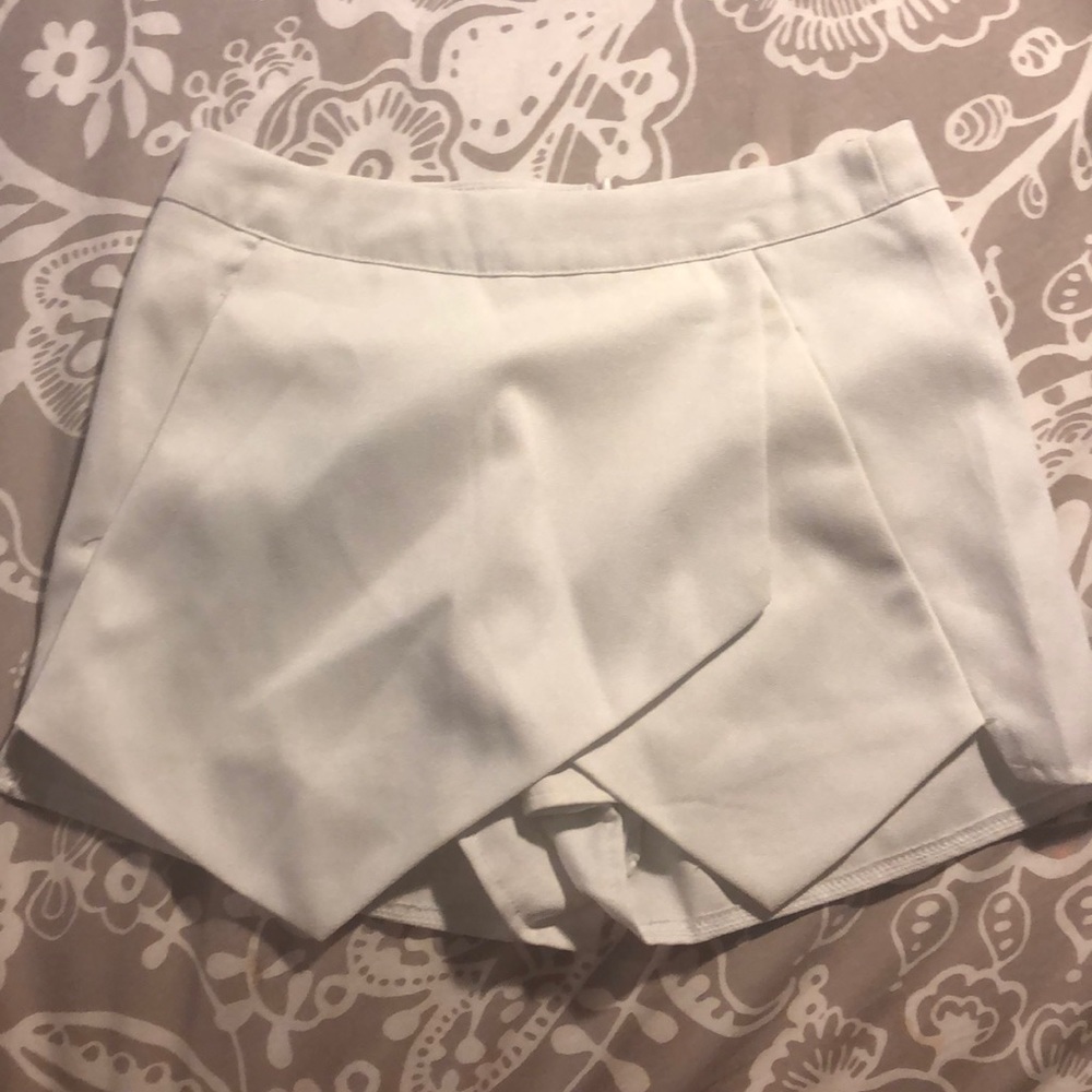 Missguided white skort